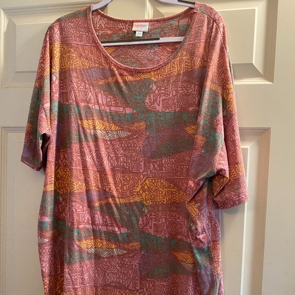 LulaRoe Irma High-Low Tunic Top, size 2XL - Picture 1 of 2